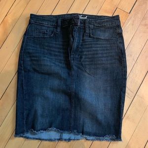 Universal Thread knee length skirt